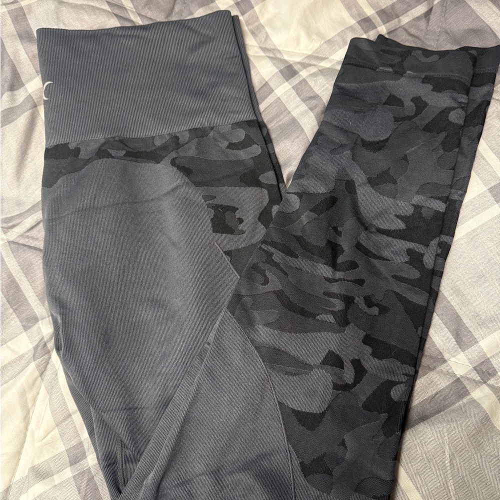 ZYIA  Camouflage Leggings - Black and Gray